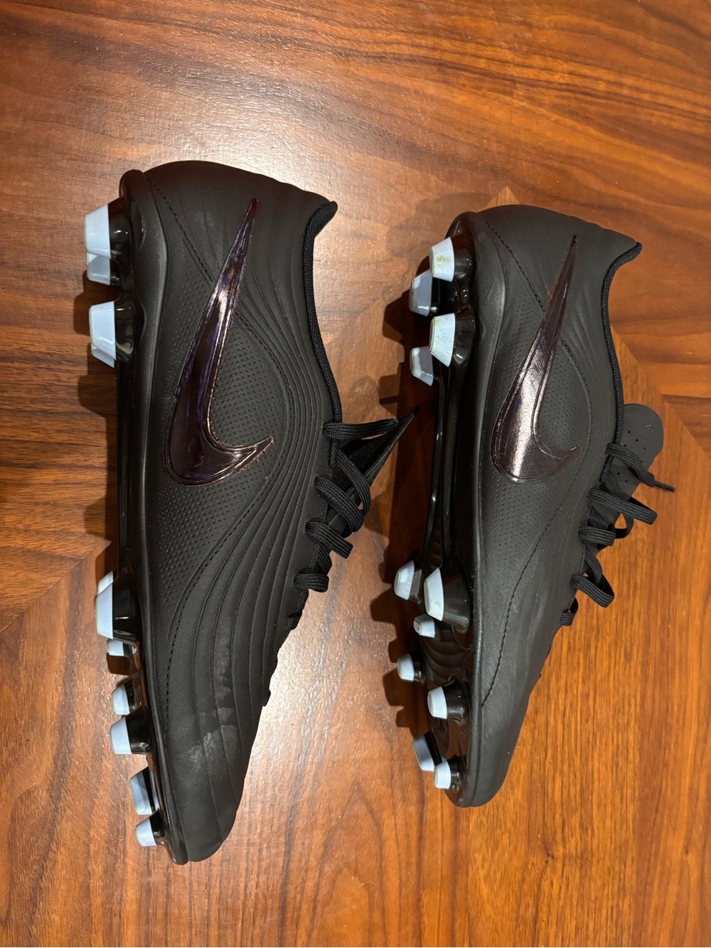 Nike Tiempo Maestro Club MG Soccer Cleats